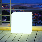 Cubo Luminoso Blanco toma elctrica - 40x40x40 cm